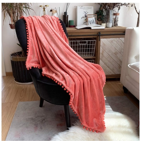 Vibrant Mint Green Pompom Fringe Chic Cozy Soft Throw Blanket/Cover - Picture 10 of 16